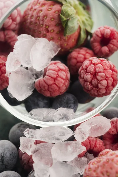 Closeup Shot Frozen Raspberries Blackberries Strawberries — Stock Photo, Image