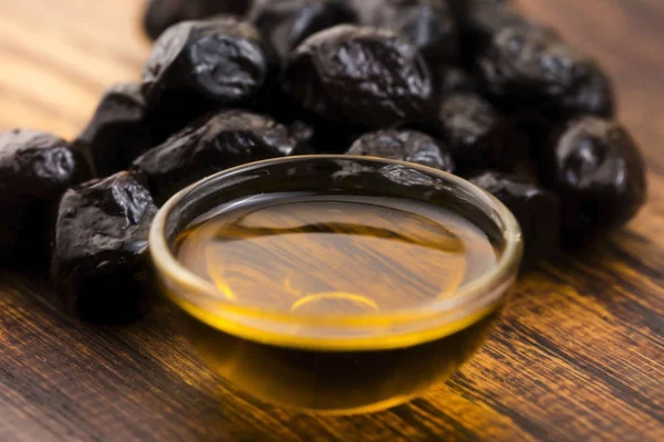 Close Black Olives Olive Oil — Stock Photo, Image