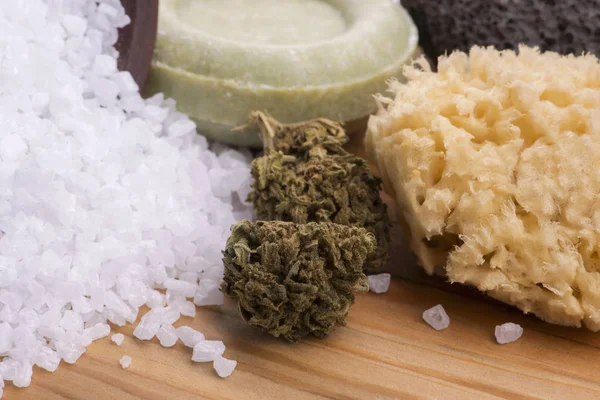 Cannabis salt, marijuana wellness products — Stock Photo, Image