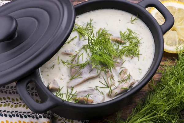 Turecká tradiční odpadková polévka; iskembe corbasi a drobová polévka — Stock fotografie