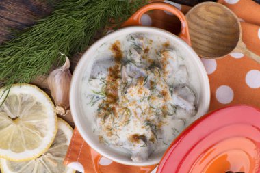 Türk geleneksel işkembe çorbası; iskembe corbasi ve sakatat çorbası