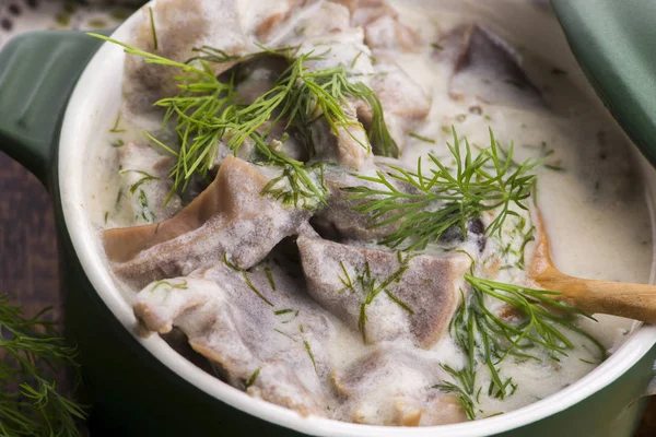 Sopa de callos tradicional turca; iskembe corbasi y sopa de despojos —  Fotos de Stock