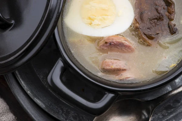 De zure soep gemaakt van roggemeel — Stockfoto