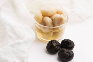 Soyulmuş su kestane, Çin yemeği için lezzetli malzemeler