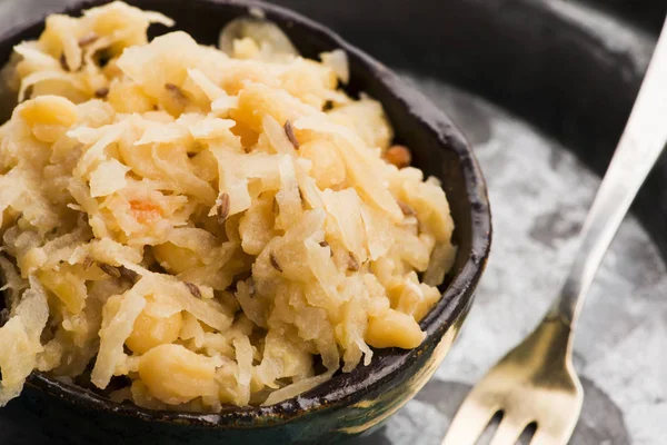 Traditional polish peas with cabbage — Stock Photo, Image