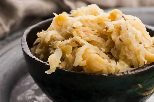 Traditional polish peas with cabbage — Stock Photo, Image