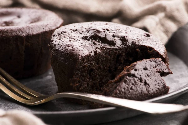 Cupcakes au chocolat brun fait maison — Photo