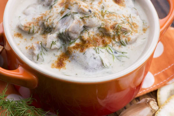 Turecka tradycyjna zupa z małp; iskembe corbasi i zupa z podrobów — Zdjęcie stockowe