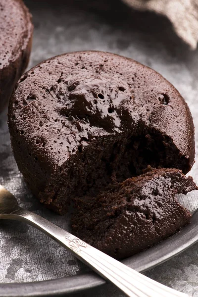 Cupcakes au chocolat brun fait maison — Photo