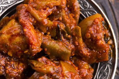 Güney Hindistan limon turşusu baharatlı bir turşudur.