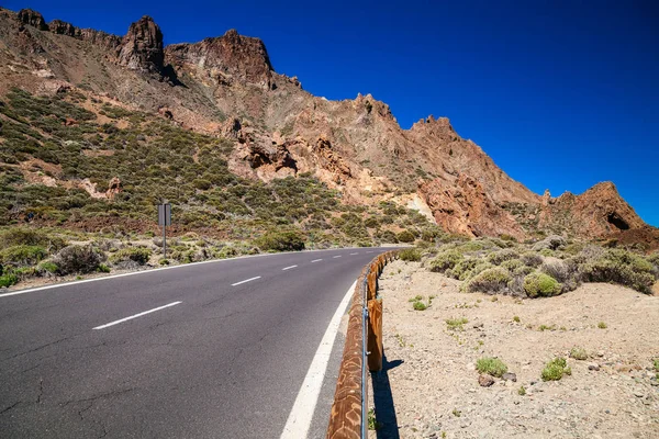 Country road to volcano Teide — Stock Photo, Image