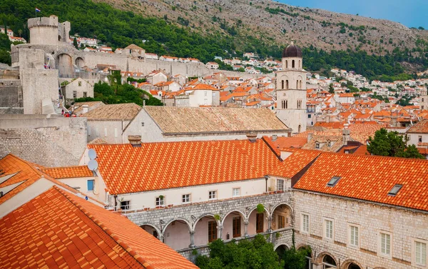 Casas del casco antiguo de Dubrovnik — Foto de Stock