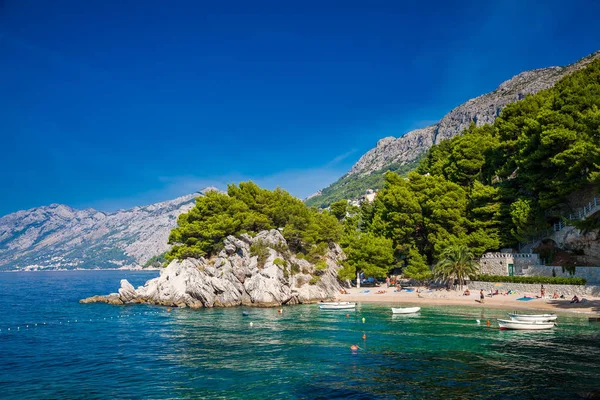 Petite plage de Podrace à Brela — Photo