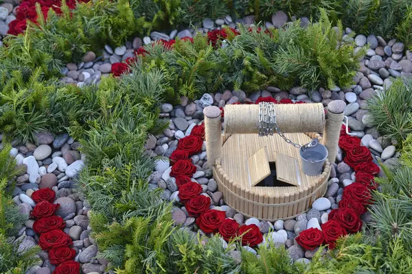 Dekoratif çiçek aranjmanı