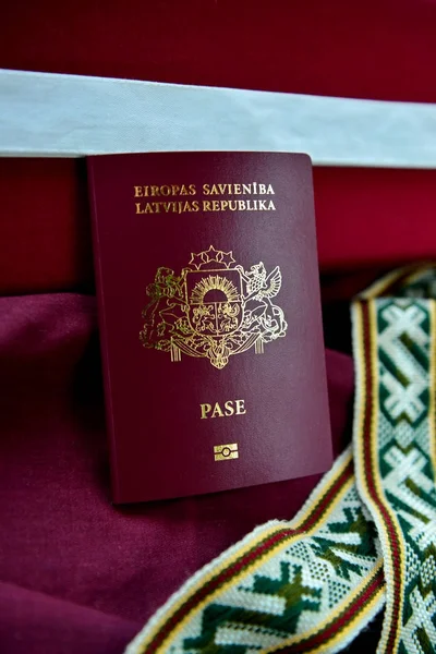 Pasaport Letonya devlet