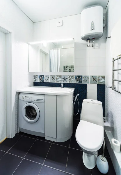 Interior Baño Moderno Con Lavabo Paredes Blancas —  Fotos de Stock