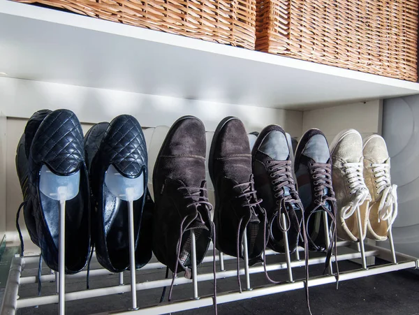 Schuhe Und Schuhe Regal — Stockfoto