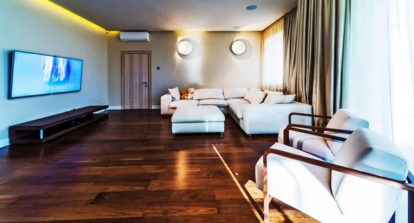 Zobrazit na nový elegantní obývací pokoj — Stock fotografie