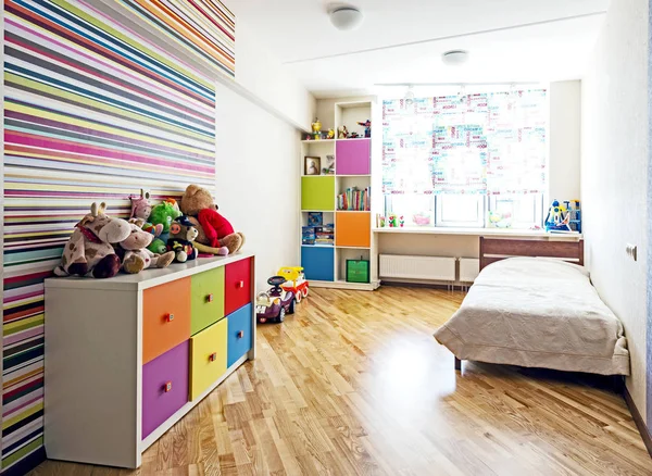 Colorido diseñado habitación de los niños — Foto de Stock