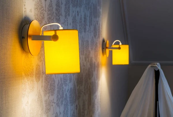 Light Bulbs Wall Bedroom — Stock Photo, Image