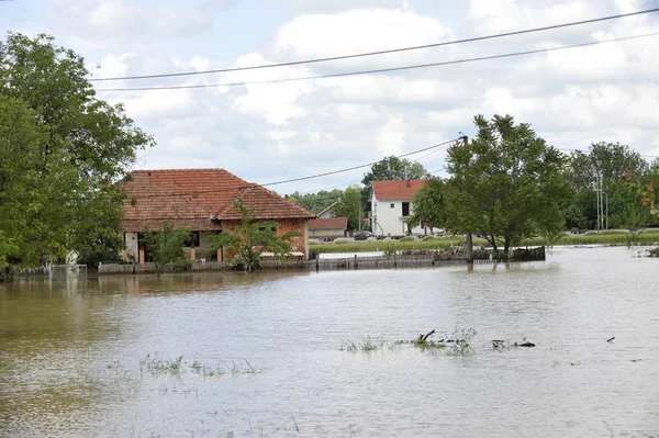 Sel, sonuçlarını ev sular altında