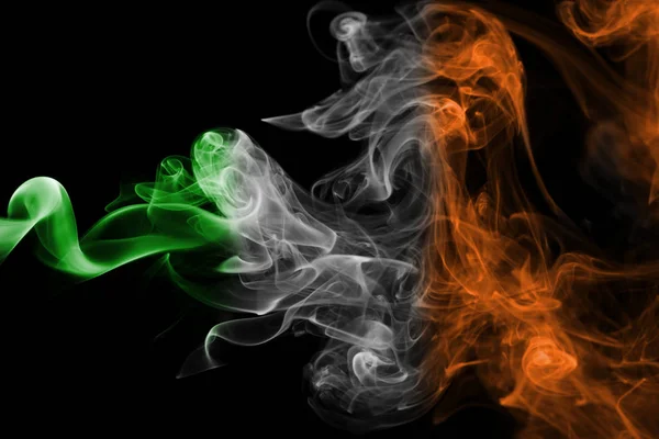 Irlanda bandera nacional de humo —  Fotos de Stock