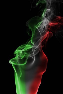 İtalya bayrağı duman