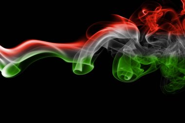 Macaristan bayrağı duman