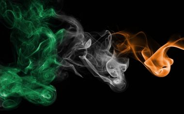 İrlanda bayrağı duman