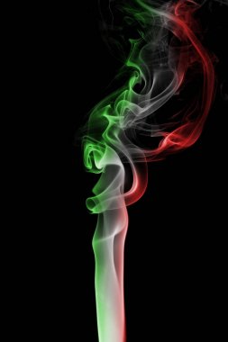 İtalya bayrağı duman