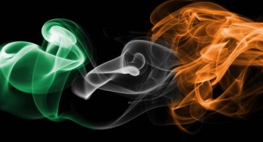 İrlanda bayrağı duman