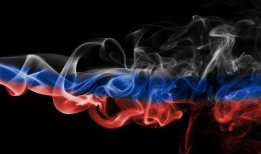 Rusya bayrağı duman