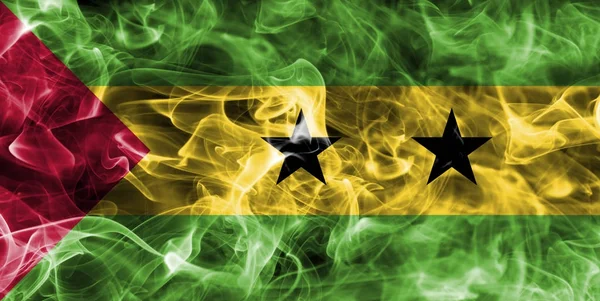 Sao Tome ve Principe duman bayrak — Stok fotoğraf