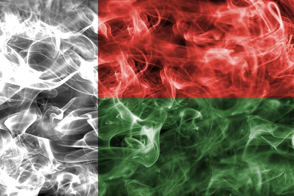 Madagaskar rök flagga — Stockfoto