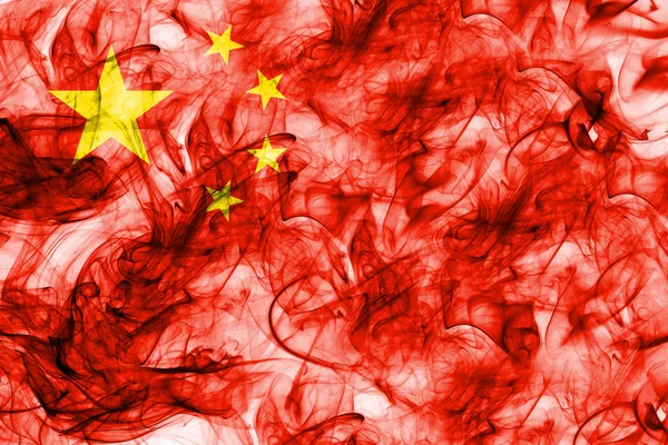 Cina fumo bandiera su uno sfondo bianco — Foto Stock