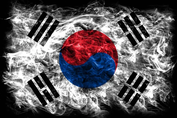 Sydkorea rök flagga på en svart bakgrund — Stockfoto