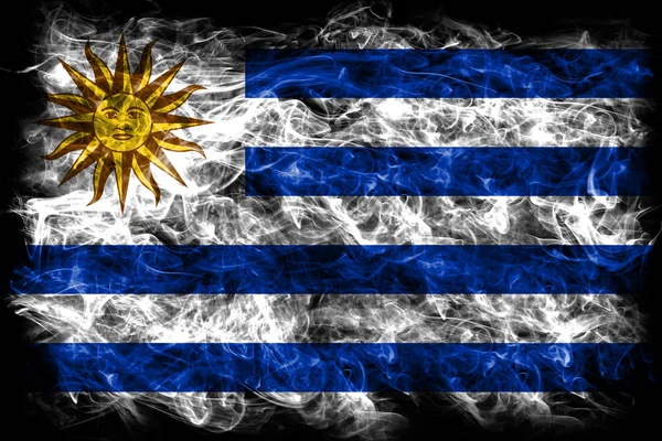 Прапор Уругваю диму на чорному тлі — стокове фото