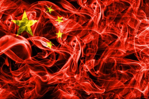 China fumaça bandeira em um fundo preto — Fotografia de Stock