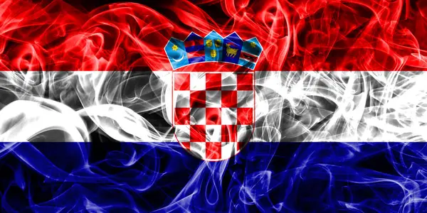 Bandera de humo de Croacia sobre fondo negro — Foto de Stock