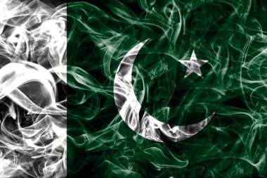 Siyah bir arka plan üzerinde duman Pakistan bayrağı