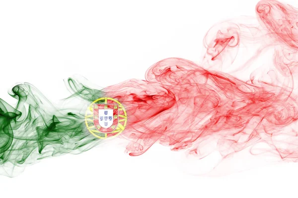 Rauch der portugiesischen Flagge auf weißem Hintergrund — Stockfoto