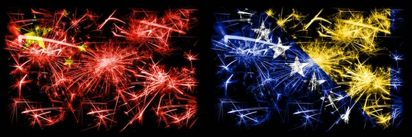 Čína, Číňané vs Bosna a Hercegovina, Bosenský Nový rok oslavy cestování jiskřivé ohňostroje vlajky koncept pozadí. Kombinace dvou abstraktních stavových příznaků. — Stock fotografie
