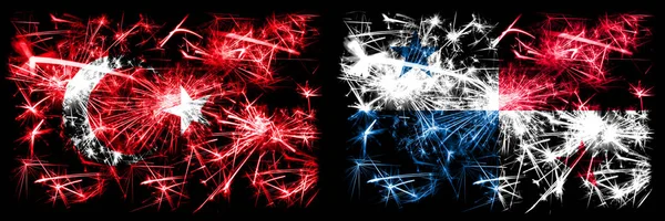Turquia, Turco vs Panamá celebração Ano Novo fogos de artifício cintilantes bandeiras fundo conceito. Combinação de duas bandeiras de estados abstratos . — Fotografia de Stock