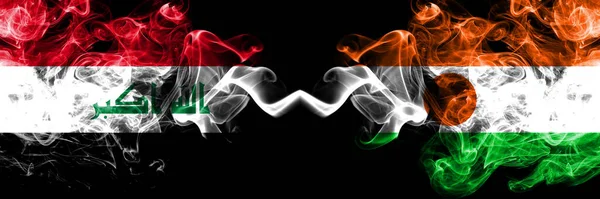 Ιράκ Ιράκ Εναντίον Νίγηρα Νιγηριανή Καπνιστή Μυστικιστική Σημαίες Τοποθετούνται Δίπλα — Φωτογραφία Αρχείου