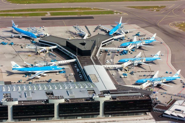 May 11, 2011, Amsterdam, Netherlands. Aerial view of Schiphol Amsterdam Airport with planes from  KLM. — Stock Photo, Image
