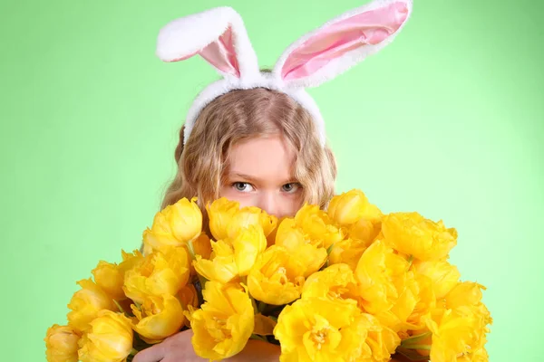 Meisje met bunny oren — Stockfoto