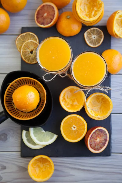 Полуниці і помаранчевий — стокове фото