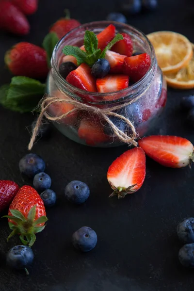 Arancio e fragola — Foto Stock