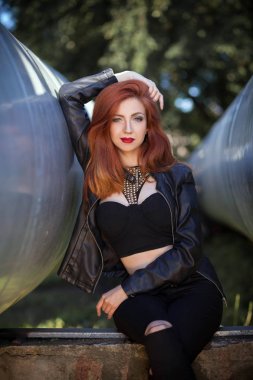 güzel kızıl saçlı kız 