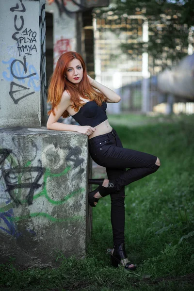 Pretty redhead girl — Stock Photo, Image